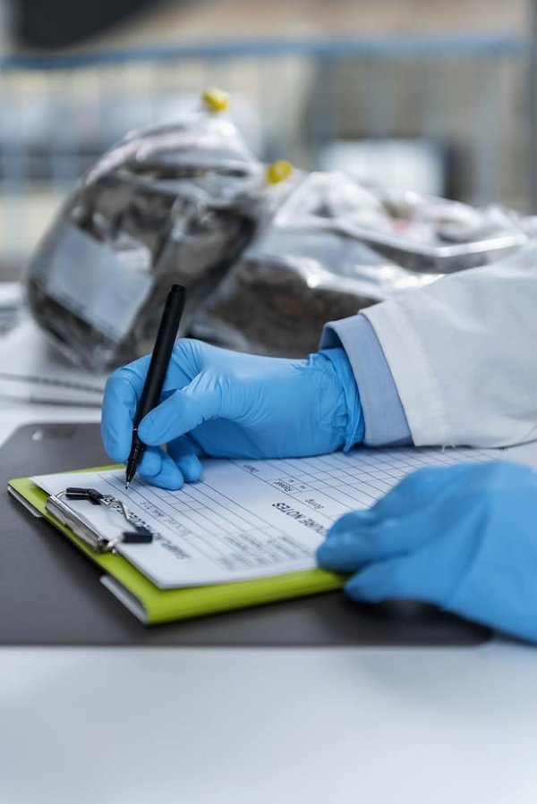 Quelles certifications obtenir pour avancer dans une carrière de spécialiste en assurance qualité logicielle?